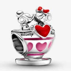 Disney x Pandora Charm - Mickey + Minnie Kissing in Teacup with Hearts ♥️💕